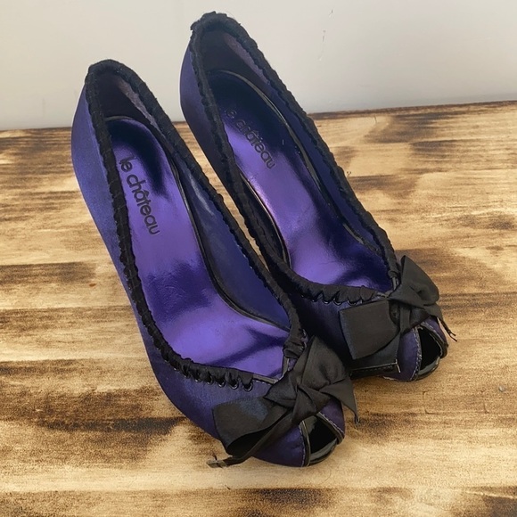 LE Chateau Purple Black Bow Stiletto - Picture 1 of 9